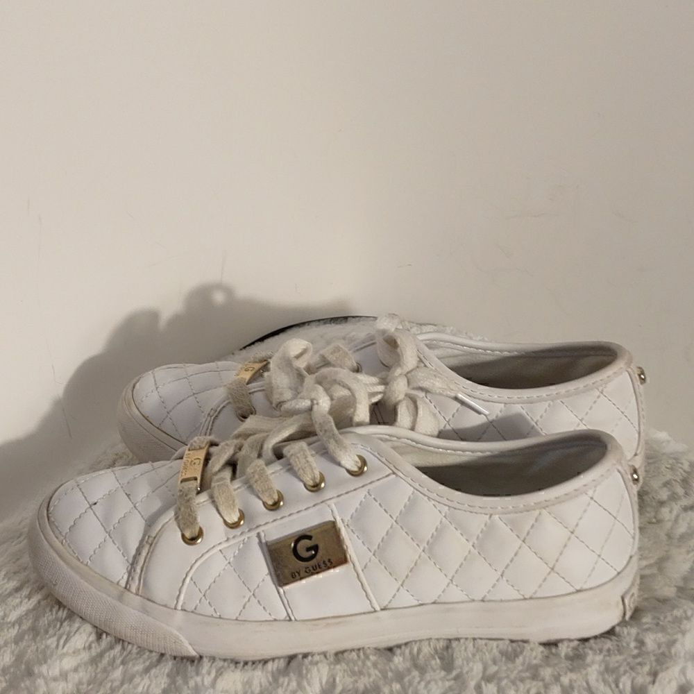 G By Guess "Backers 2" White Quilted Women's Sneakers